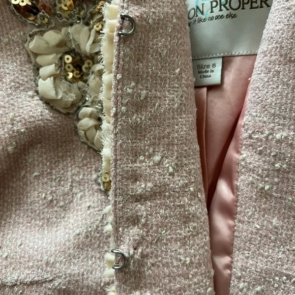 Boston Proper Pink Floral Embellished Blazer - Picture 6 of 10